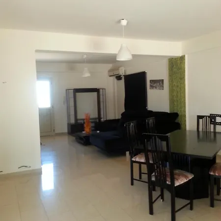 House In בית נופש Pyrgos